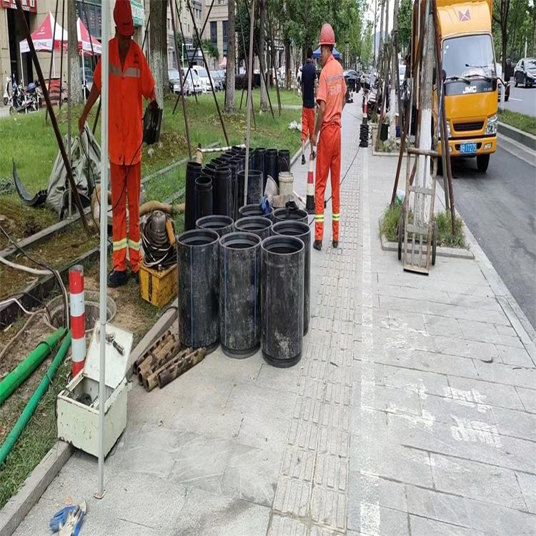 象湖管道短管置换修复